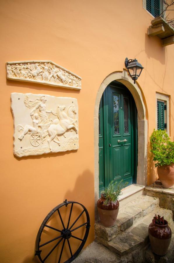 Villa Conte Rari Agios Gordios  Bagian luar foto